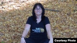 Pentru Mirela Oprișan unele alimente au acum gust și miros de gunoi fermentat.