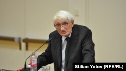 Юрген Хабермас по време на лекцията си, 19.06.2019 г. Снимка: Стилиян Йотов