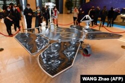 نمونه‌ای از فضاپیمای روباتیک «تیان‌ون-۱»