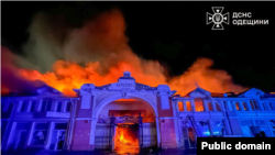 24 июля 2025 года. Одесса. Последствия российского обстрела: горит рынок Привоз