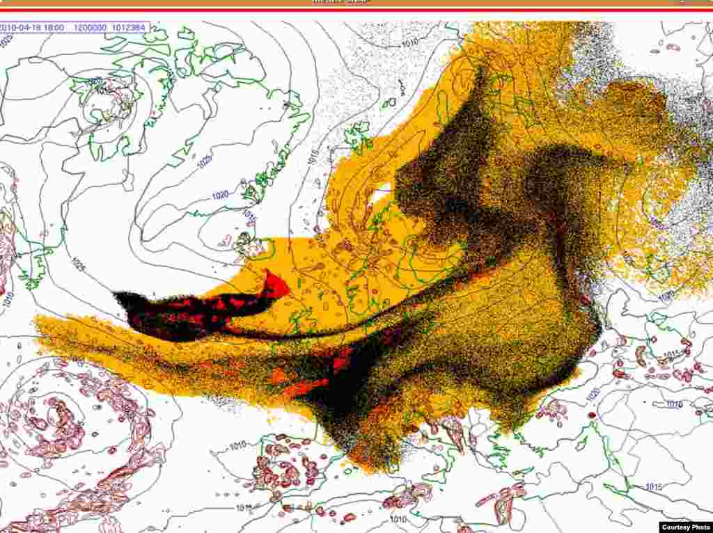 Прогноз перемещения вулканического облака от извержения вулкана в Исландии (18 апреля, 1800 UTC) - Эти изображения показывают прогнозируемое перемещение облака пепла над Европой. Цвета на карте: Желтый - упавший пепел Красный - пепел, упавший под воздействием осадков Черный - облако вулканического пепла Источник: Норвежский метеоинститут