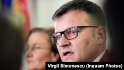 Ministrul Muncii Marius Budăi a spus că vârsta de pensionare va crește treptat până la 65 de ani, „în conformitate cu sistemul public de pensii”.