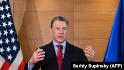 Kurt Volker la o conferință de presă la Kiev în iulie 2019