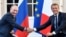 Президент России Владимир Путин и президент Франции Эммануэль Макрон