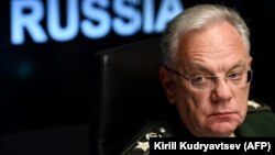 Директорът на руската Федерална служба за военно-техническо сътрудничество Дмитри Шугаев на пресконференция за износа на руски оръжия в Москва, 24 август 2021 г.