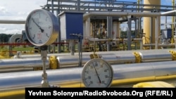 За даними «Укртрансгазу», для проходження опалювального сезону Україні потрібно використати з підземних сховищ від 8 до 10 мільярдів кубічних метрів газу