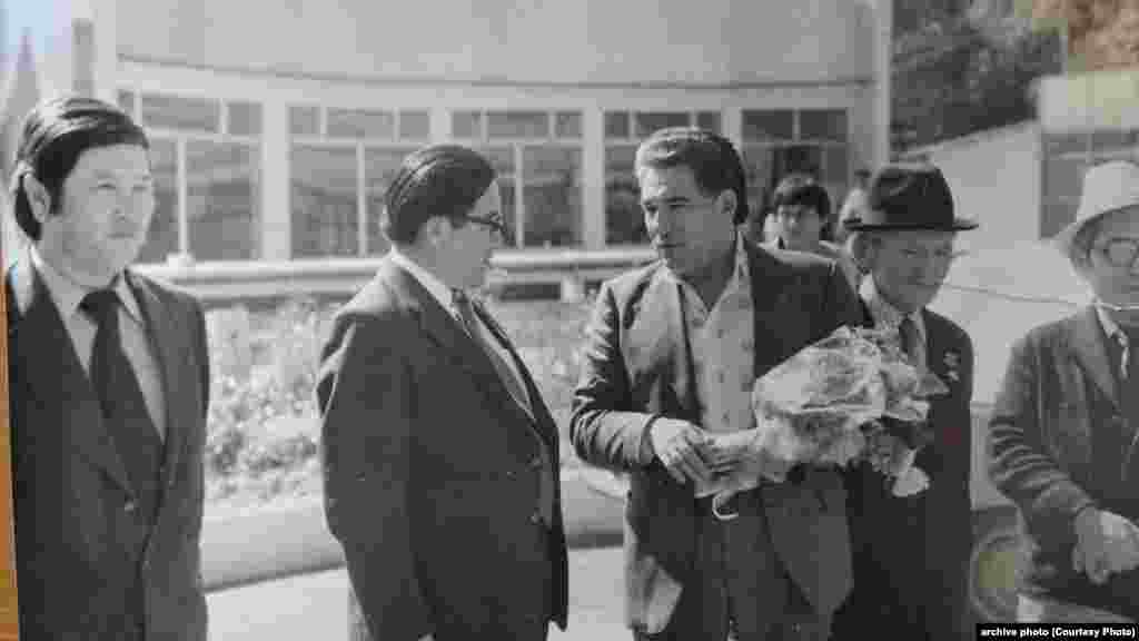 Еще одно фото из архива Суйунбая Капарова.&nbsp;