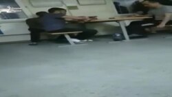 Узбекские мигранты в депортационном центре в Егорьевске