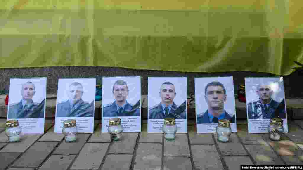 429 були поранені, 128 потрапили в полон, 158 вважають зниклими безвісти