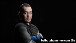 Казакстандык мушкер Бейбут Шуменов. 