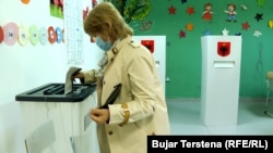 Гласање на парламентарните избори во Албанија.
