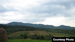 Уторопи Косівського району – рідні місця для Тараса Мельничука 