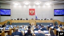 Як підкреслює російське видання «Агентство», у разі ухвалення закону діяльність журналістів-розслідувачів опиниться під загрозою в Росії, оскільки багато хто з них використовує у своїй роботі витоки баз даних