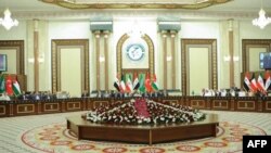 اجلاس روسای مجالس کشورهای همسایه عراق، در محل پارلمان ملی این کشور به ریاست محمد الحلبوسی رئیس ۳۸ ساله آن برگزار شد.